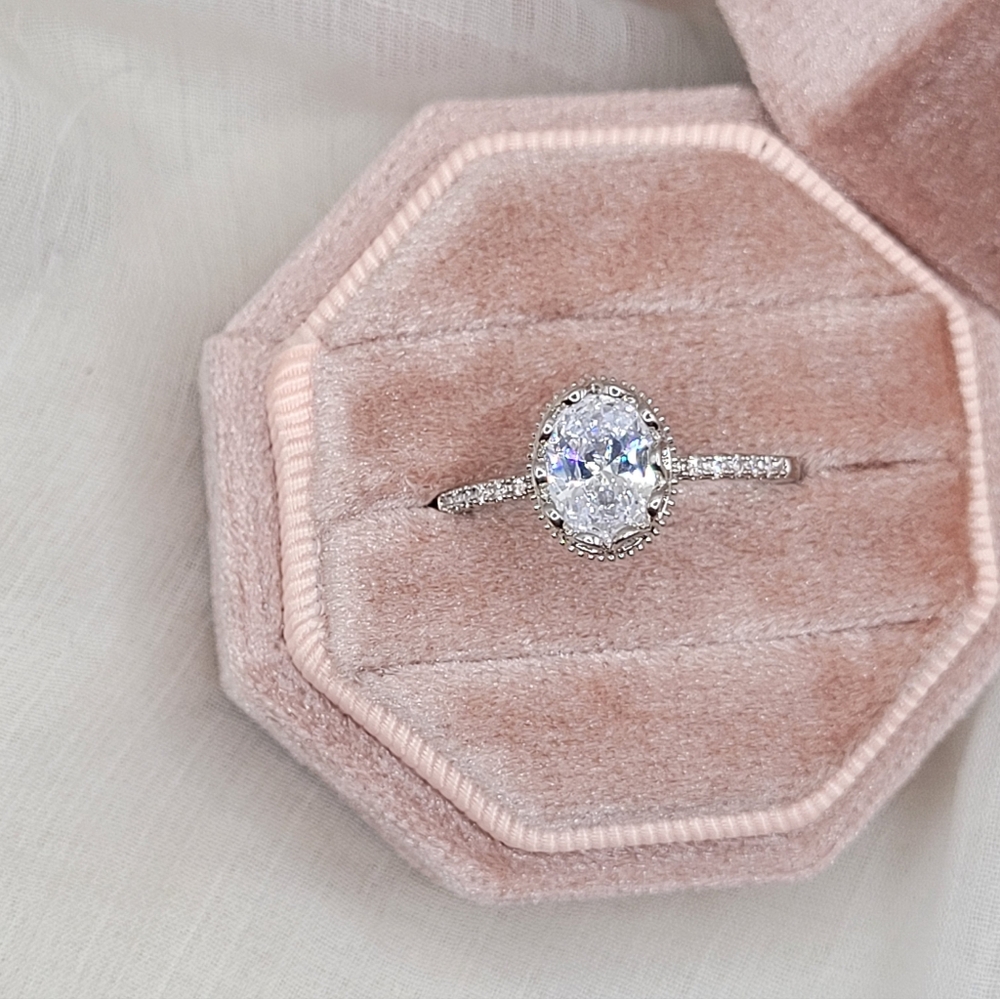 Vintage Grace Oval-Cut Halo Engagement Ring